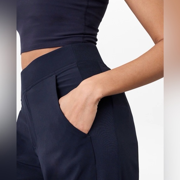 Athleta Brooklyn Mid Rise Ankle Pant Navy Blue size 2 - Picture 3 of 8